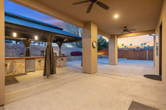 2433 Diamante Drive, Tulare, CA 93274