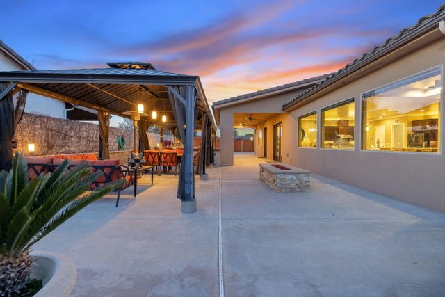 2433 Diamante Drive, Tulare, CA 93274