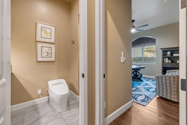 2433 Diamante Drive, Tulare, CA 93274