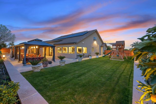 2433 Diamante Drive, Tulare, CA 93274