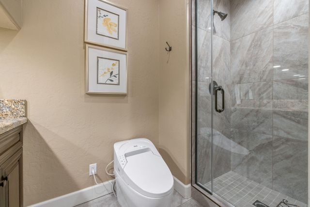 2433 Diamante Drive, Tulare, CA 93274