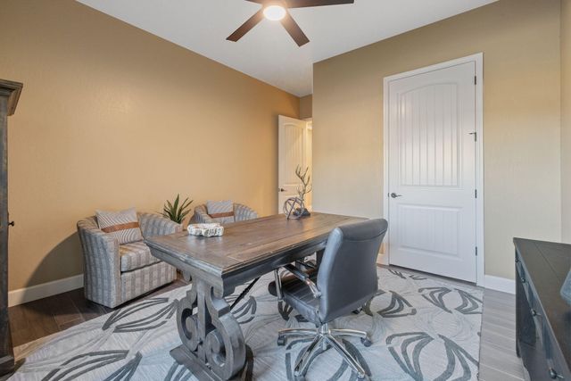 2433 Diamante Drive, Tulare, CA 93274