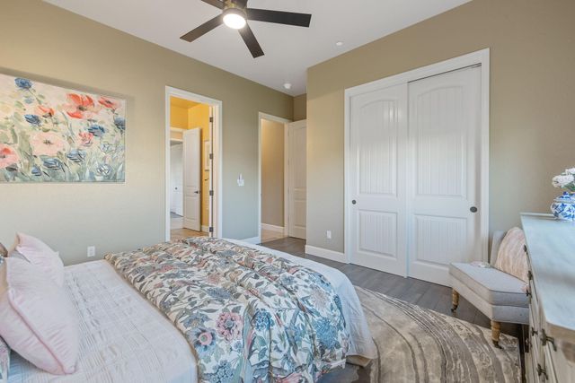 2433 Diamante Drive, Tulare, CA 93274