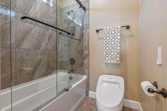 2433 Diamante Drive, Tulare, CA 93274