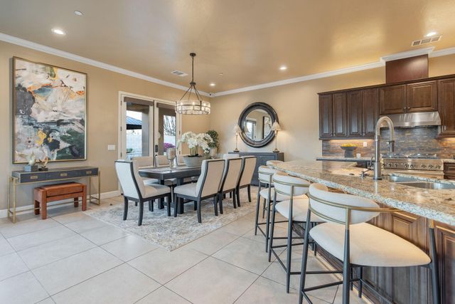 2433 Diamante Drive, Tulare, CA 93274