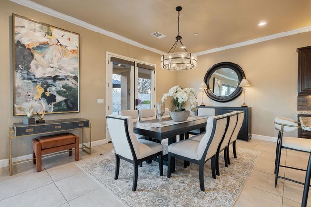 2433 Diamante Drive, Tulare, CA 93274