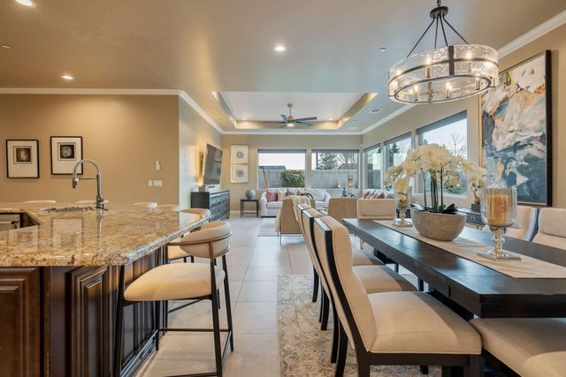 2433 Diamante Drive, Tulare, CA 93274