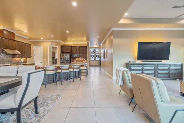 2433 Diamante Drive, Tulare, CA 93274