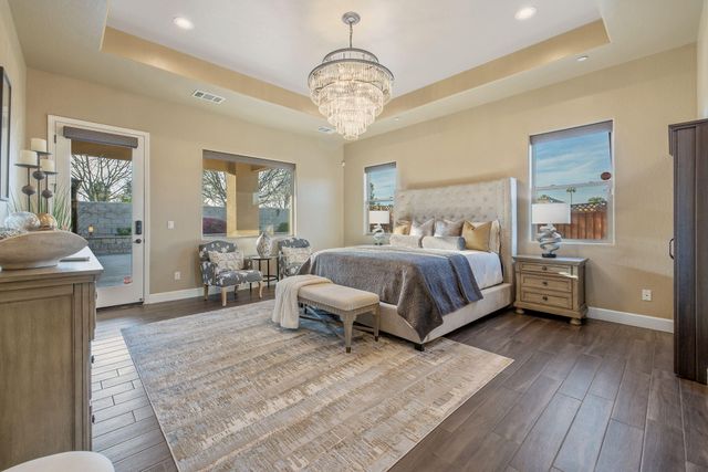 2433 Diamante Drive, Tulare, CA 93274