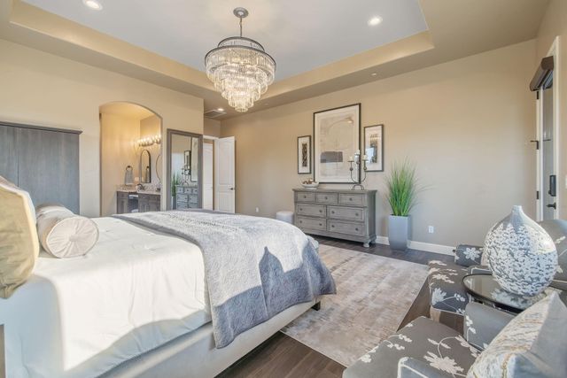 2433 Diamante Drive, Tulare, CA 93274