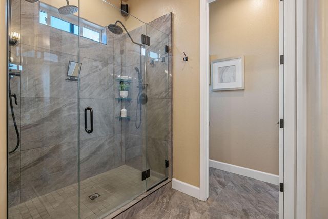 2433 Diamante Drive, Tulare, CA 93274