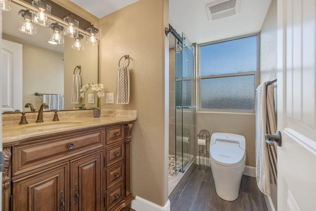 2433 Diamante Drive, Tulare, CA 93274