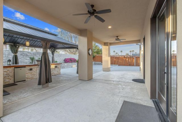 2433 Diamante Drive, Tulare, CA 93274