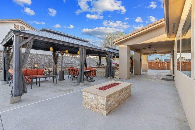 2433 Diamante Drive, Tulare, CA 93274