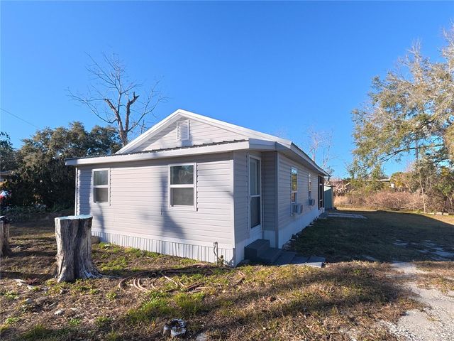 702 HILLSBORO STREET, Plant City, FL 33563