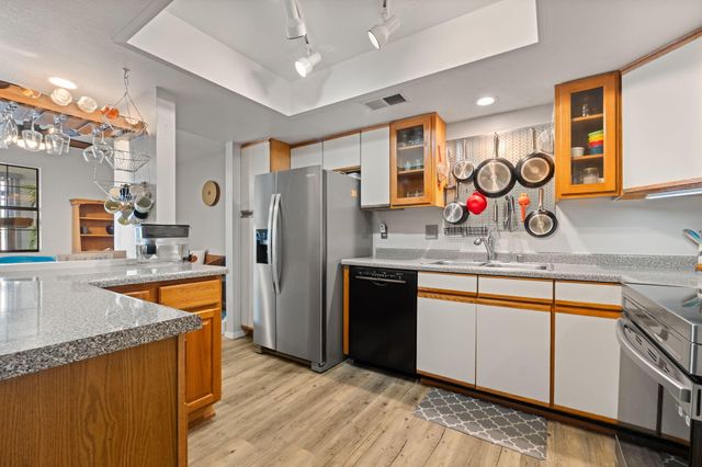 809 Country Club Drive SE APT 1A, Rio Rancho, NM 87124