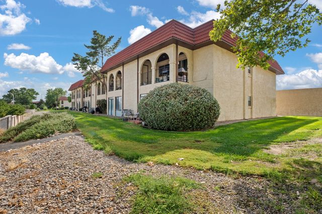 809 Country Club Drive SE APT 1A, Rio Rancho, NM 87124