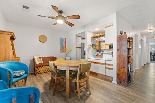 809 Country Club Drive SE APT 1A, Rio Rancho, NM 87124