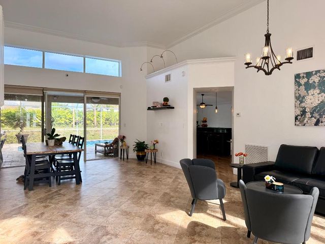 9669 Carousel Circle N, Boca Raton, FL 33434