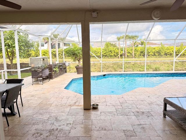 9669 Carousel Circle N, Boca Raton, FL 33434