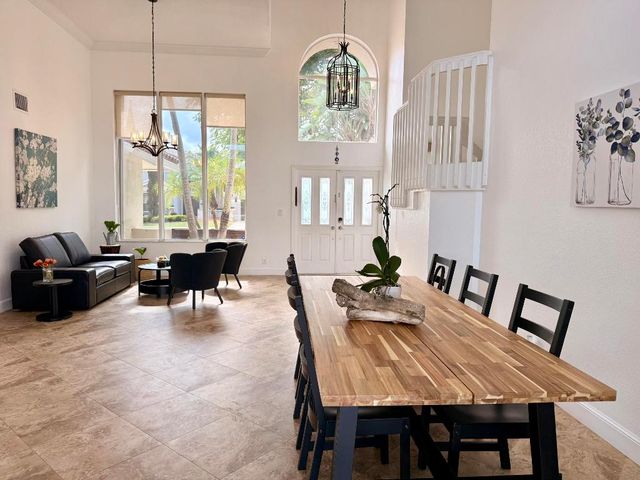 9669 Carousel Circle N, Boca Raton, FL 33434