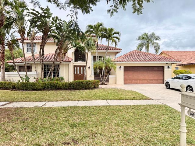 9669 Carousel Circle N, Boca Raton, FL 33434