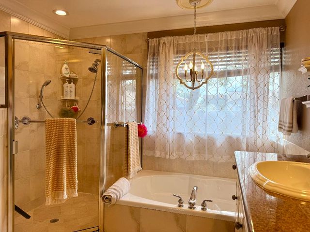 9669 Carousel Circle N, Boca Raton, FL 33434