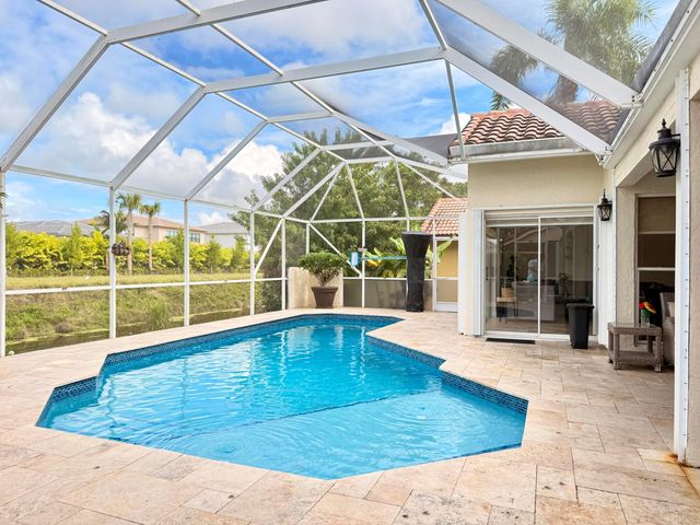 9669 Carousel Circle N, Boca Raton, FL 33434