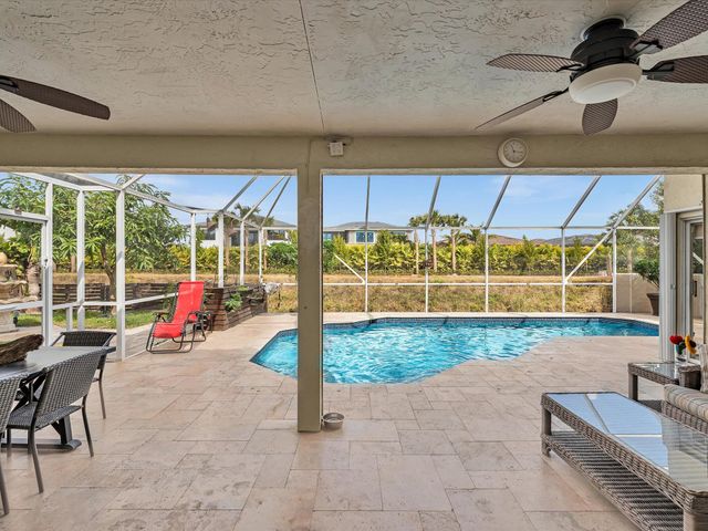 9669 Carousel Circle N, Boca Raton, FL 33434
