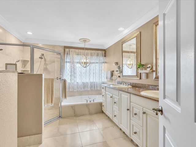 9669 Carousel Circle N, Boca Raton, FL 33434