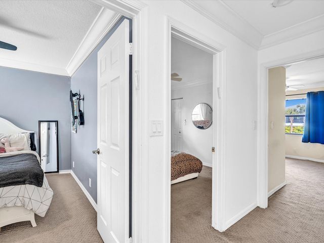 9669 Carousel Circle N, Boca Raton, FL 33434