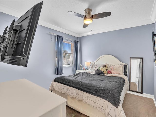 9669 Carousel Circle N, Boca Raton, FL 33434