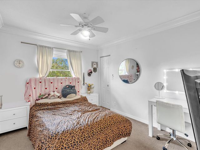 9669 Carousel Circle N, Boca Raton, FL 33434