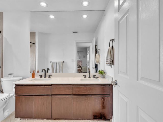 9669 Carousel Circle N, Boca Raton, FL 33434