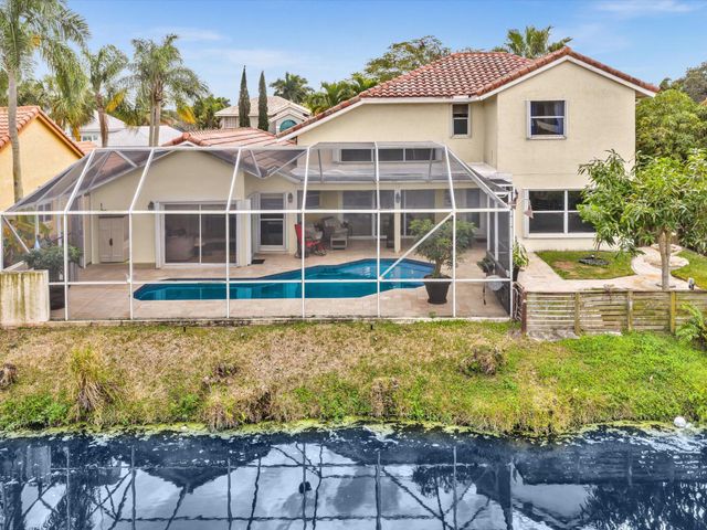 9669 Carousel Circle N, Boca Raton, FL 33434