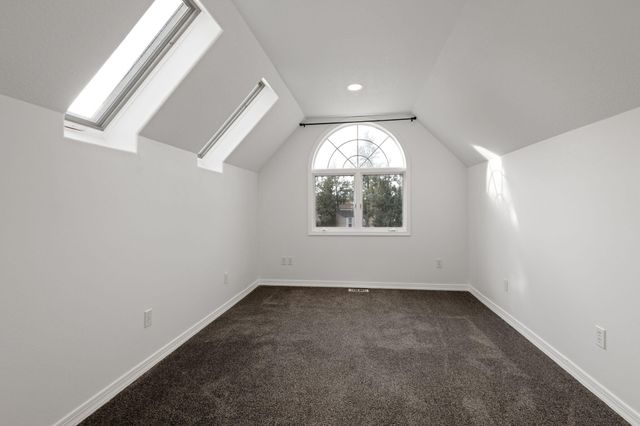 1420 NE Sharkey Terrace, Bend, OR 97701