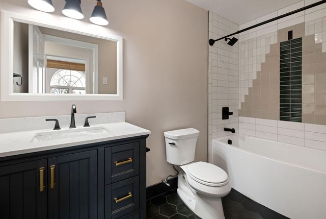 1420 NE Sharkey Terrace, Bend, OR 97701