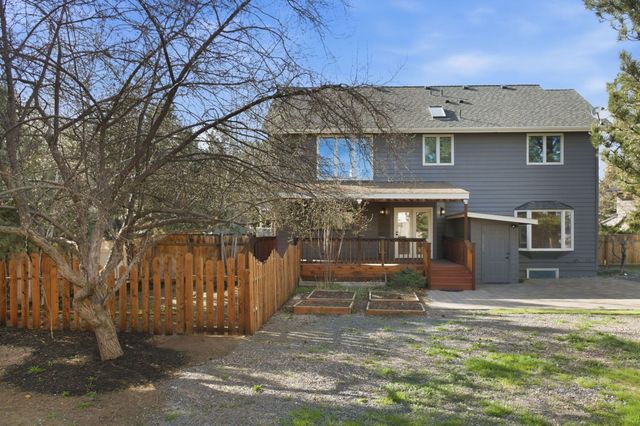 1420 NE Sharkey Terrace, Bend, OR 97701
