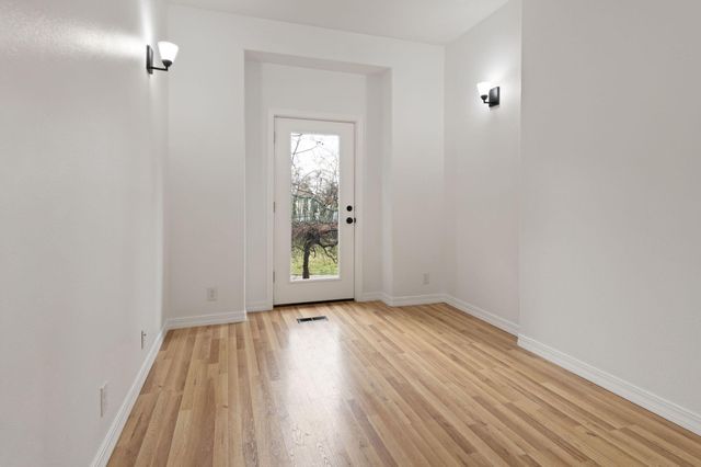 1420 NE Sharkey Terrace, Bend, OR 97701