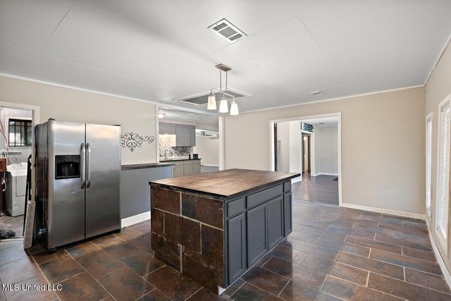 3142 Bienville Drive, Jackson, MS 39212