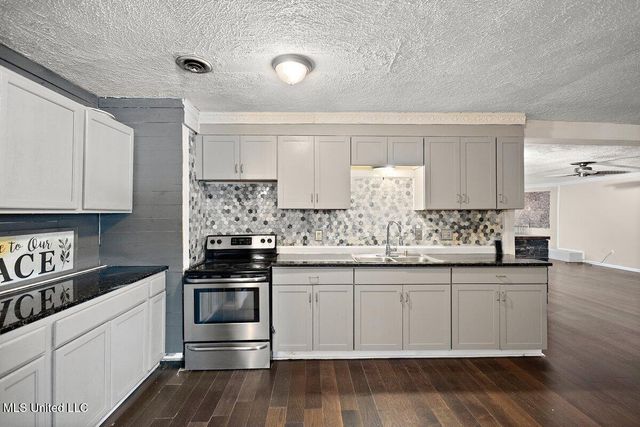 3142 Bienville Drive, Jackson, MS 39212
