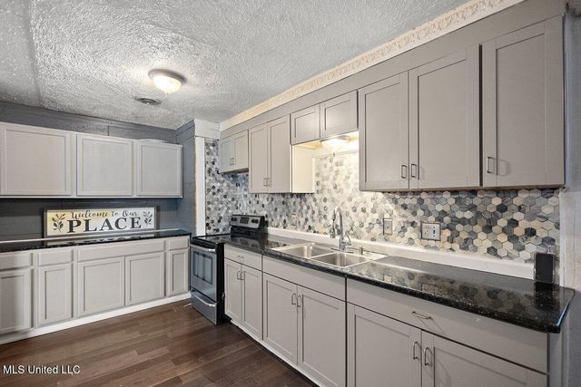 3142 Bienville Drive, Jackson, MS 39212