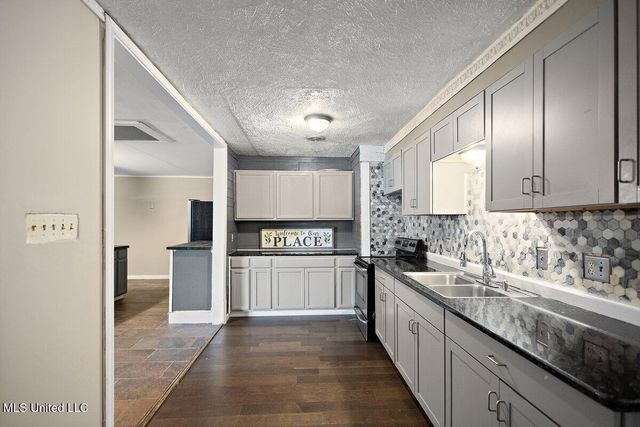 3142 Bienville Drive, Jackson, MS 39212