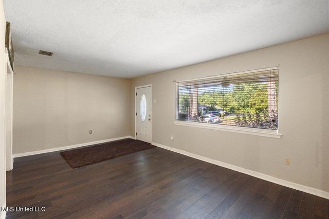 3142 Bienville Drive, Jackson, MS 39212