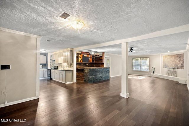 3142 Bienville Drive, Jackson, MS 39212