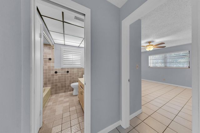 608-612 NE 21st Court, Wilton Manors, FL 33305