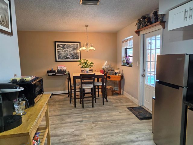608-612 NE 21st Court, Wilton Manors, FL 33305
