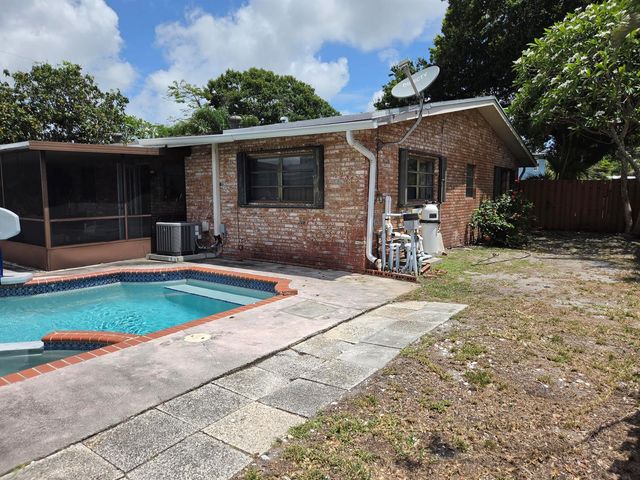608-612 NE 21st Court, Wilton Manors, FL 33305