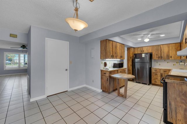 608-612 NE 21st Court, Wilton Manors, FL 33305