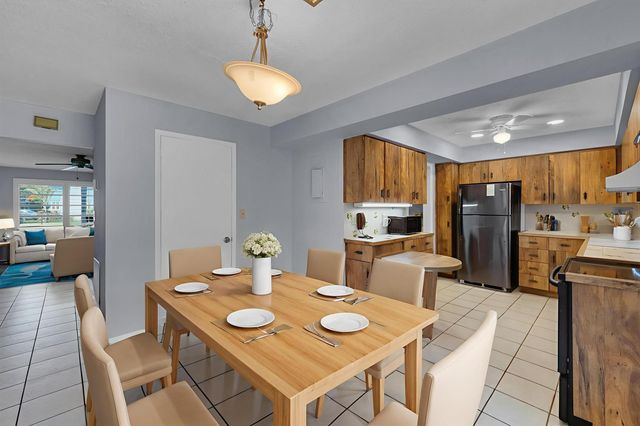 608-612 NE 21st Court, Wilton Manors, FL 33305